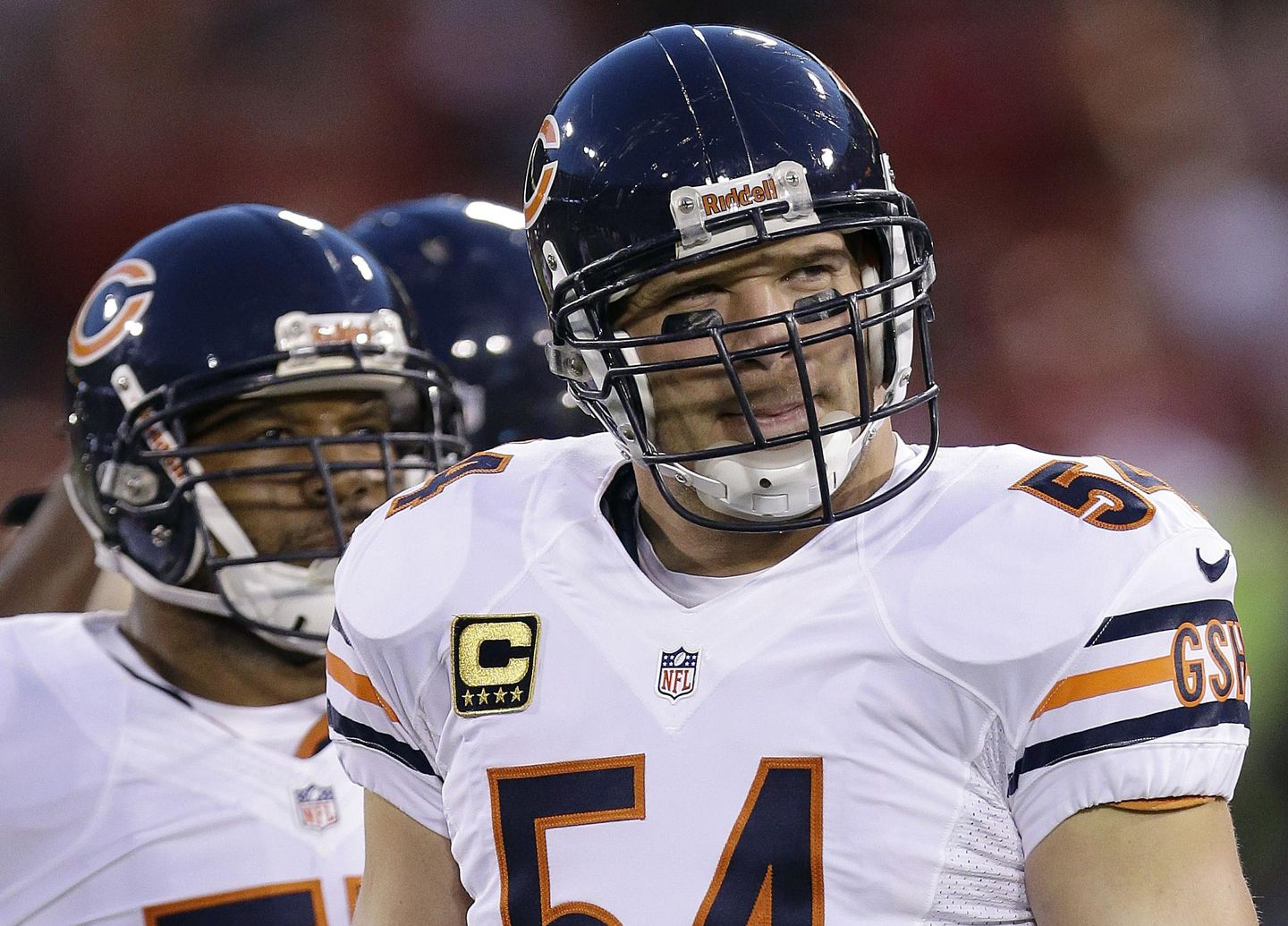 hof_brian_urlacher_football_16812_s1440x1035