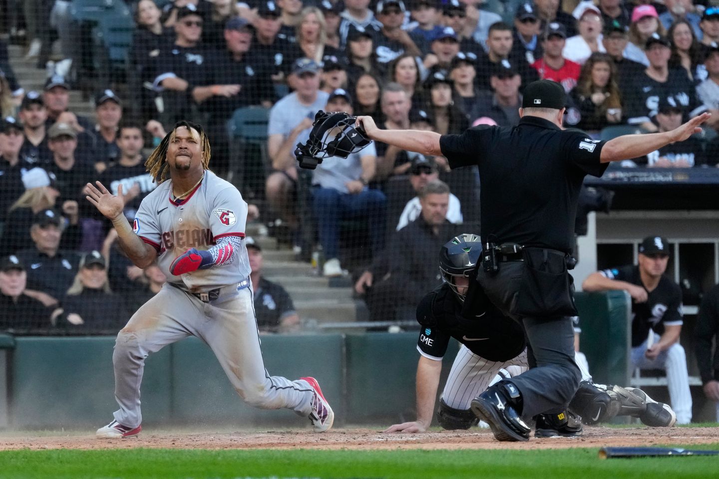 ALDS_Guardians_White_Sox_Baseball_4769__s1440x960